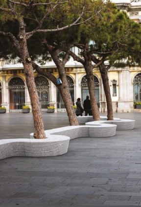 public spaces tippy planter